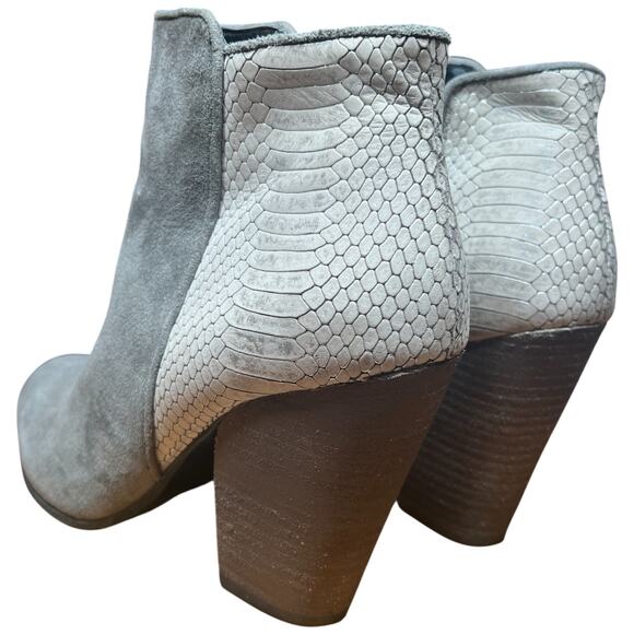 GUESS Cardio Women's 8.5 Ankle Boot Gray Lizard Suede Zip Leather Bootie - Picture 3 of 14